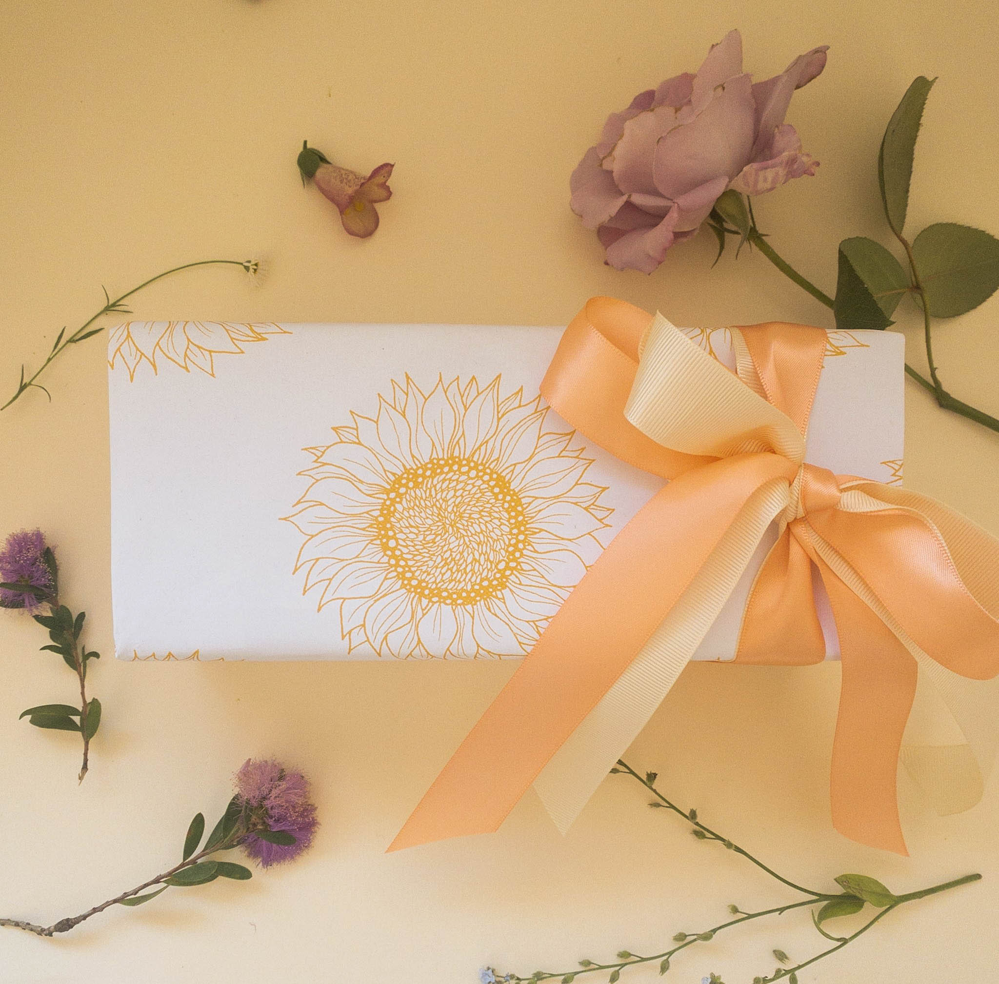 Sunflower deals wrapping paper